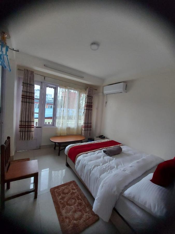 Om Bramha Hotel Kathmandu Exterior foto